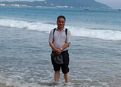 曹洪麟.png